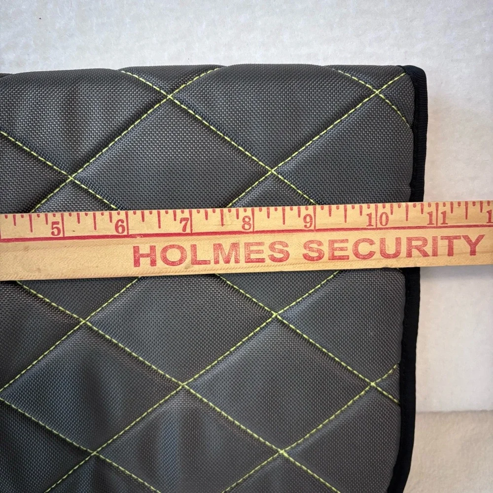 Timbuk2 Tablet Case Quilted Velocro Black Trim Gray Outer Material